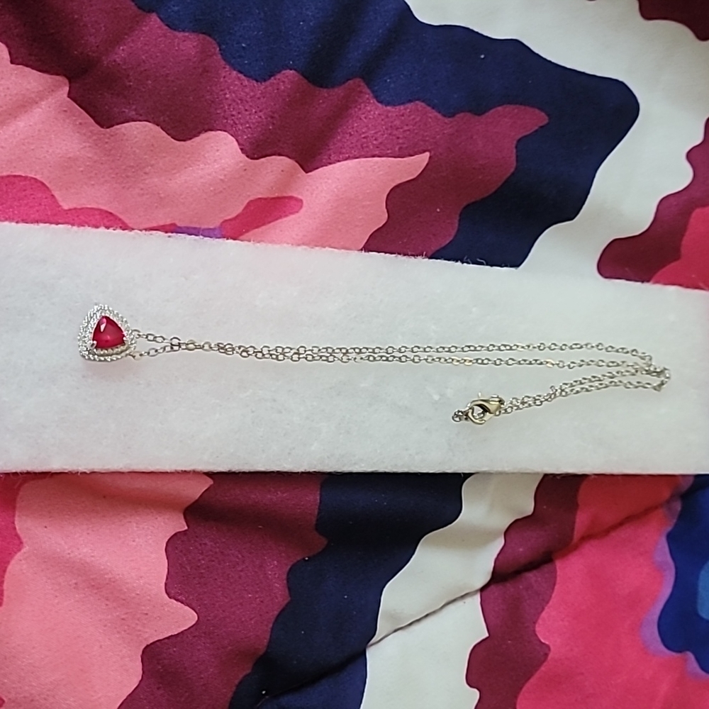 Necklace. 16-17"